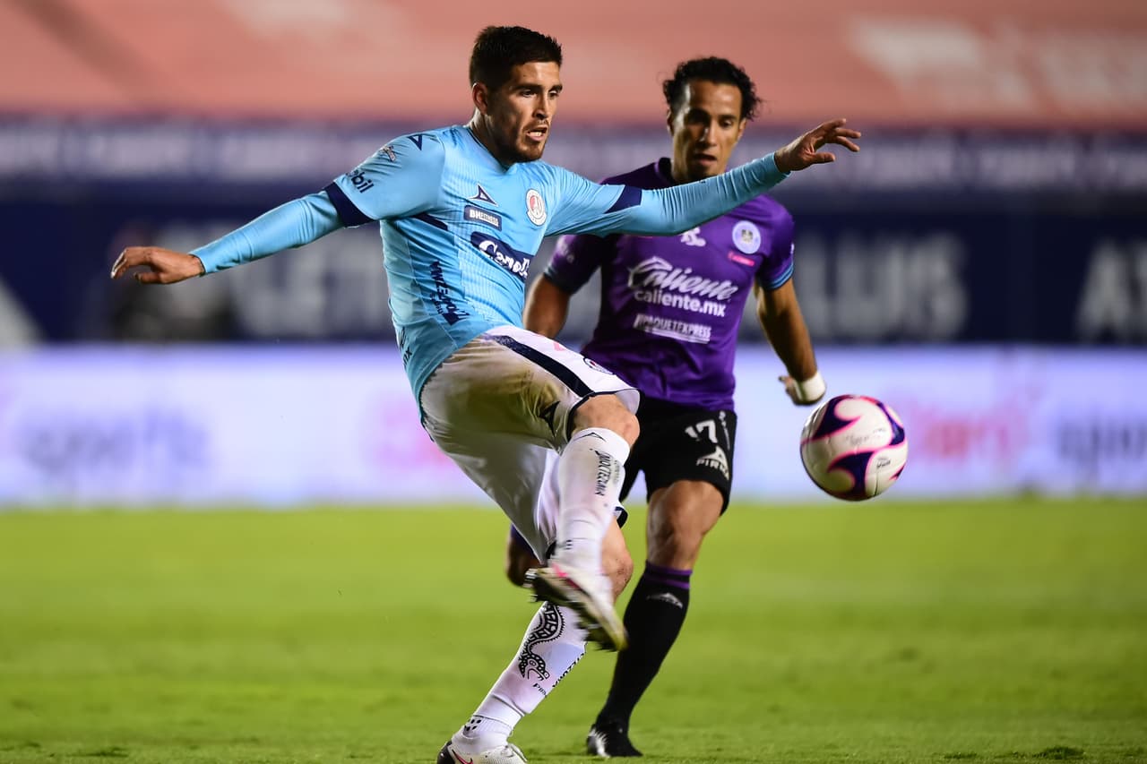 Con triplete de Camilo Sanvezzo, gol de Aristeguieta y gol de Luis Mendoza, Mazatlán cnisgue una histórica goleada sobre el Atlético San Luis.