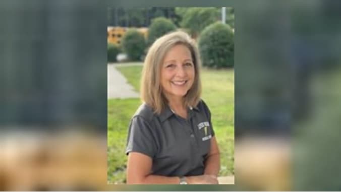 Sorprende muerte de directora en la escuela secundaria Lufkin Road, en el condado de Wake