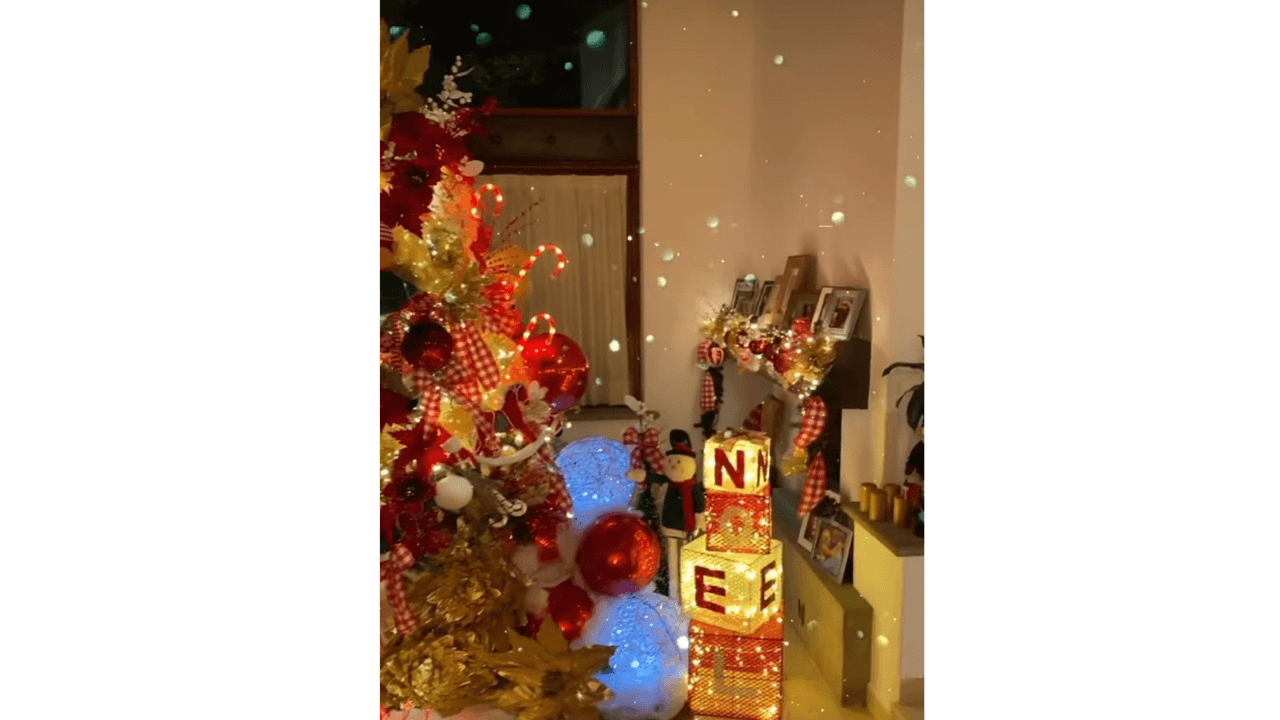 El color blanco y rojo fueron los protagonistas en la decoración de la sala de Marjorie De Sousa.