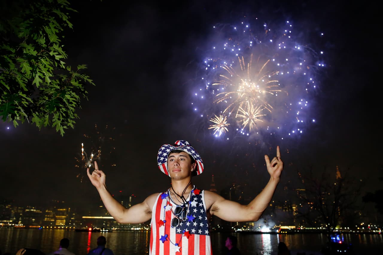 La Policía de Nueva York desplegó un extenso operativo de seguridad que incluyó patrullajes por agua, tierra y aire.