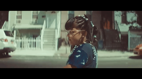 Es protagonizado por una encantadora chica llamada Saraí Isaura González, quien definitivamente es el alma del proyecto, como una latina 'Little Miss Sunshine'.