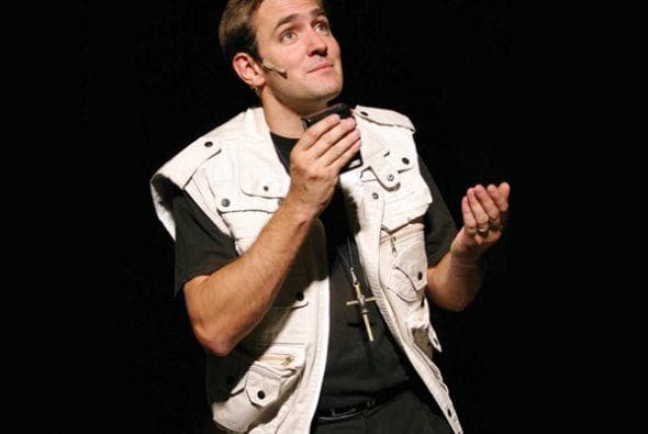 Alberto Mayagoitia también es feliz esposo y padre de familia. Su mujer, Lilia Sixtos, lo acompaña en sus negocios.