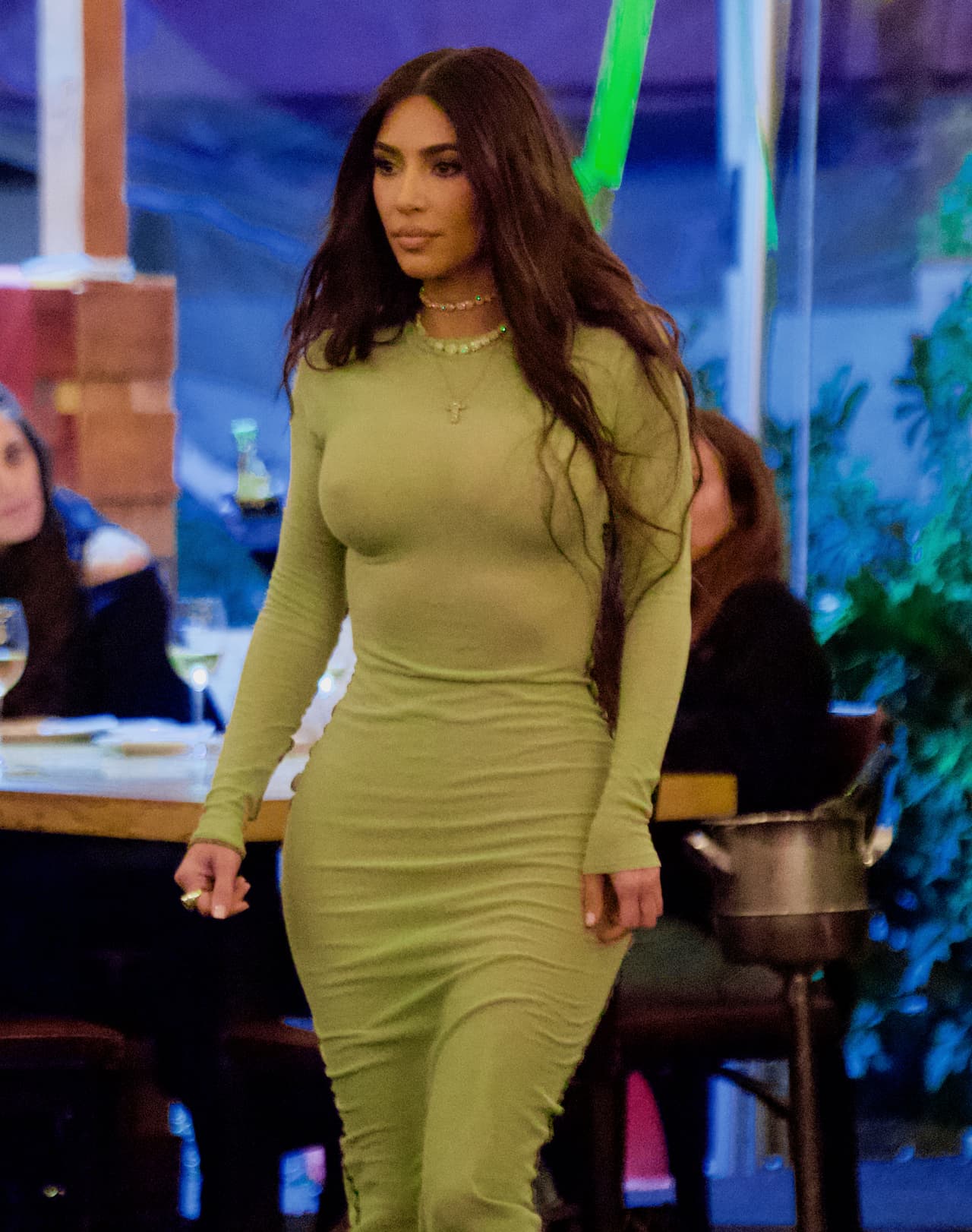 De acuerdo con un reporte del portal TMZ de este 1 de marzo, un intruso 
<b><a href="https://www.tmz.com/2021/03/01/kim-kardashian-alleged-trespasser-crashes-gate-hidden-hills/" target="_blank">intentó entrar a la fuerza</a></b> a la mansión en la que reside Kim Kardashian con sus hijos.