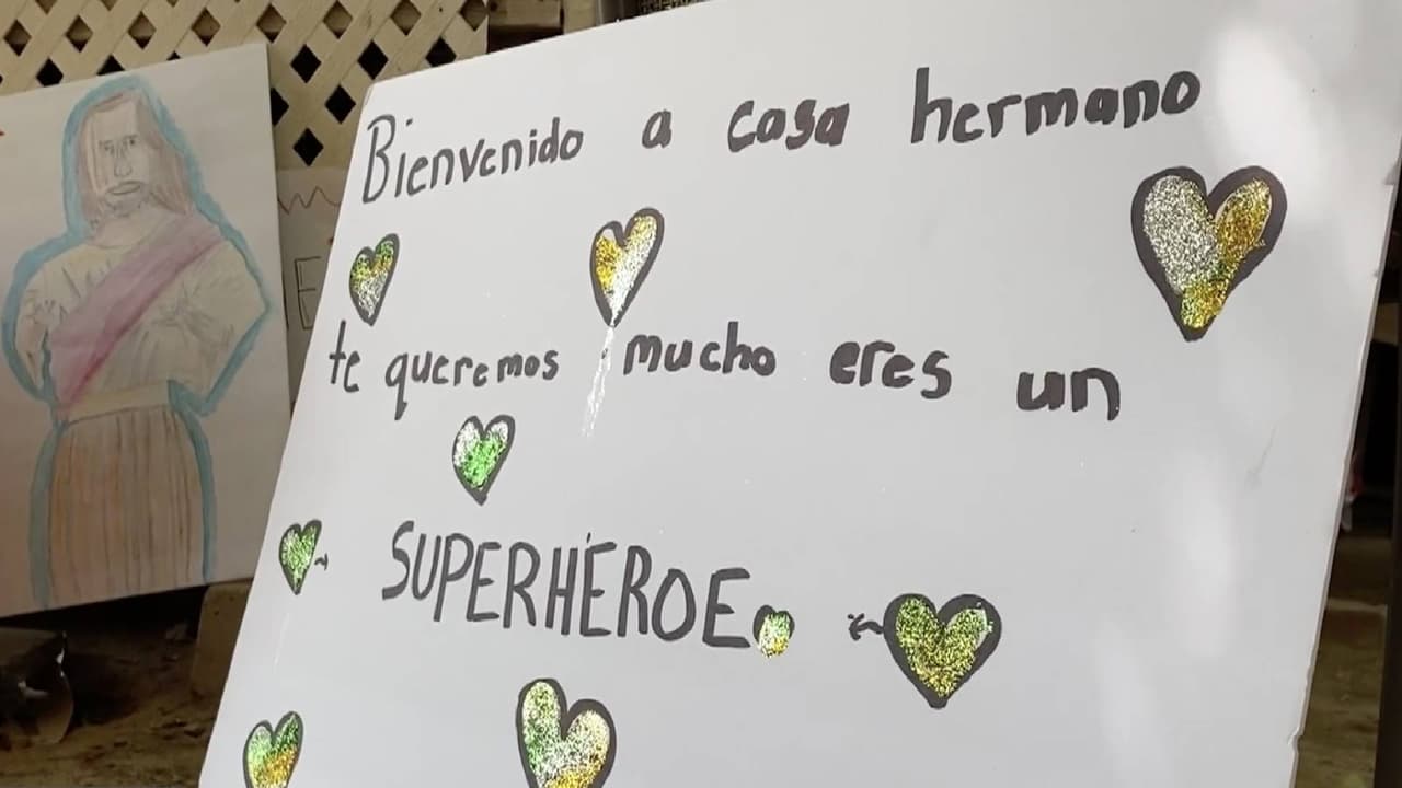 Mensajes en pancartas de bienvenida
<br>