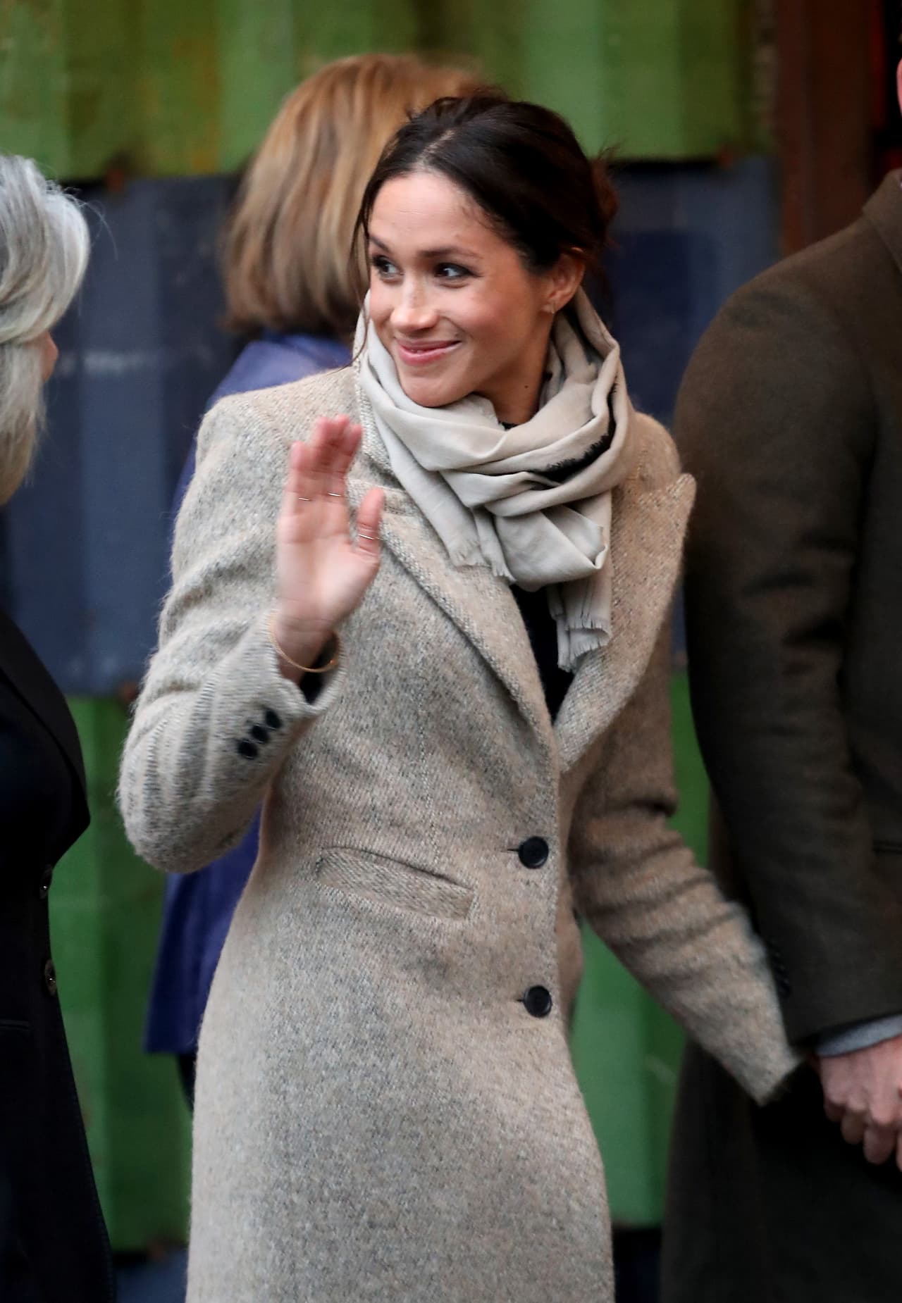 En julio de 2018 a través de Twitter, responsabilizó a su media hermana de que si su padre moría sería "culpa tuya, Meg". Luego, amenazó con la publicación de un libro en el que
<b>calificaba a la esposa del príncipe Harry como una "trepadora"</b>.
<br>