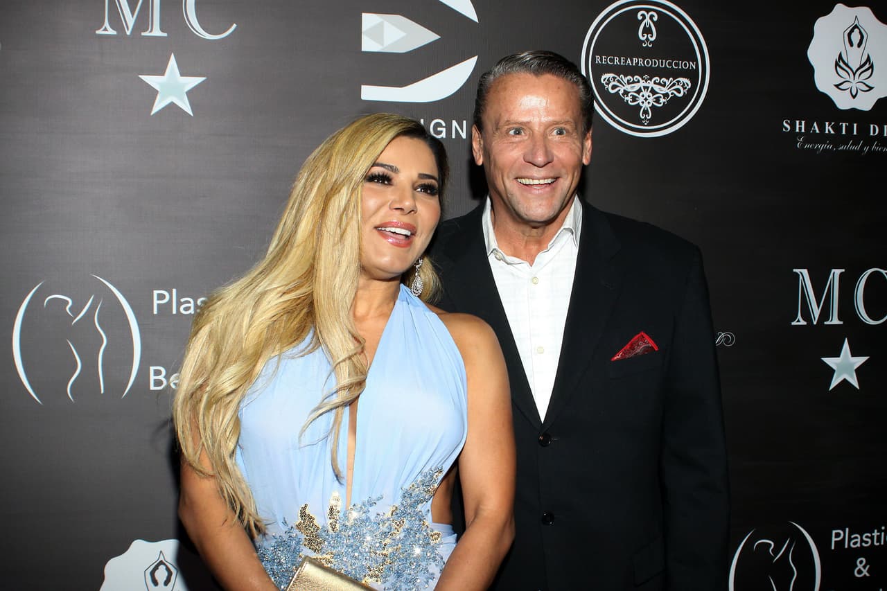 El pasado 28 de enero Aleida y Alfredo asistieron a la entrega de Premios a la Grandeza Hispana en el teatro Sergio Magaña de la Ciudad de México, donde la también conductora aprovechó para aclarar ante los medios de comunicación que entre ella y Adame solo existe una relación de amigos desde hace muchos años.