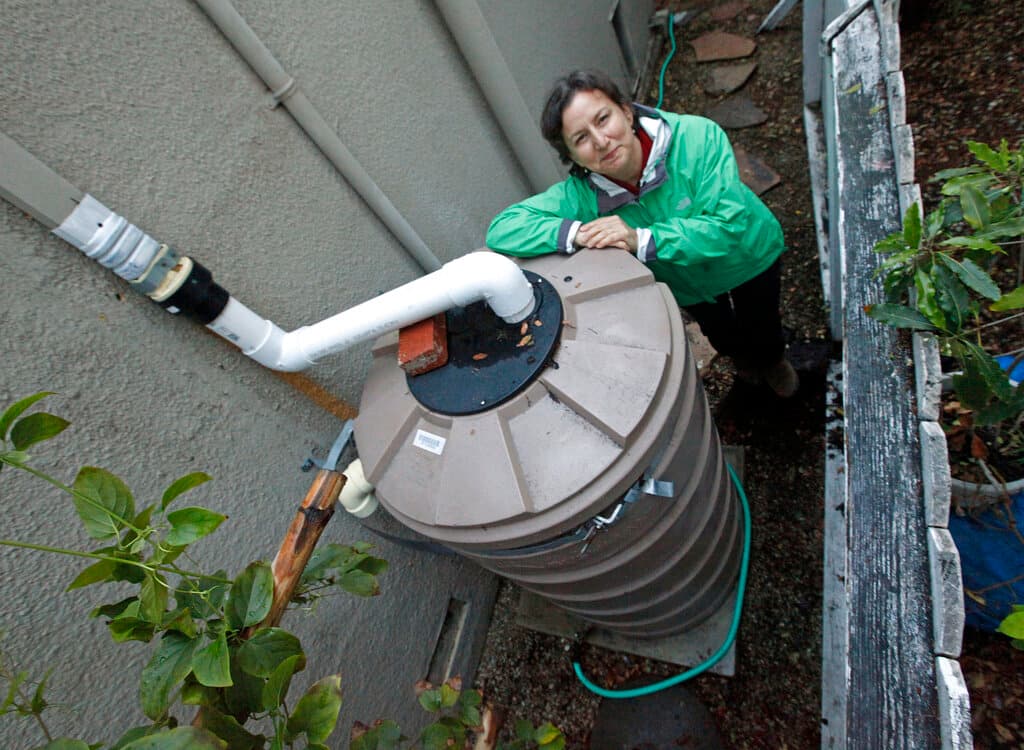 Ofrecen reembolsos para usuarios que almacenen agua de lluvia en Sacramento