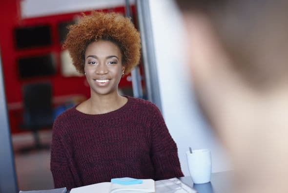 Usa tus hallazgos a favor. ¿Has descubierto que tu entrevistador comparte contactos contigo?