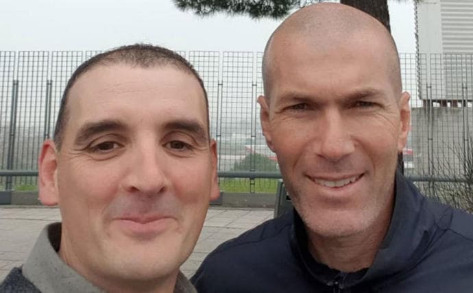 Zidane le chocó su auto y lo único que pidió fue una selfie

