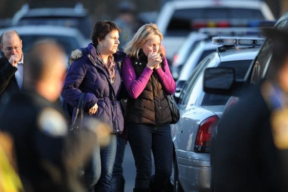 Richard Wilford, padre de un alumno de la escuela, se preguntaba desesperado: "¿Qué piensa un padre dirigiéndose a una escuela donde hay un tiroteo? Es el momento más aterrador de la vida de un padre (...) No tienes ni idea".