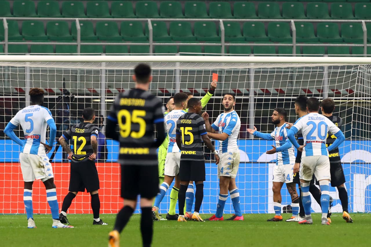 Romelu Lukaku (73’) marcó por la vía penal para la victoria. Los de Conte escalaron hasta la segunda posición de la tabla con 27 unidades; Napoli se quedó en el cuarto sitio con 23 puntos.
