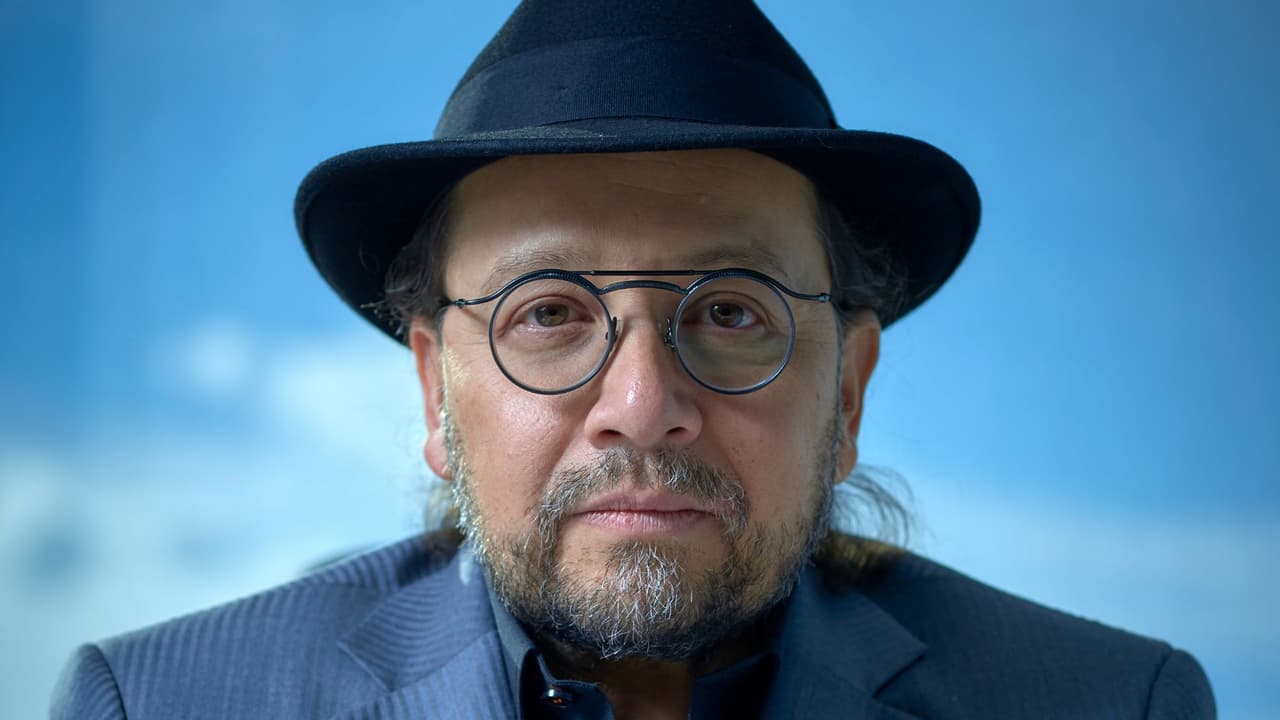 Oswaldo Reyes Corona presenta el primer libro en braille en español sobre impuestos