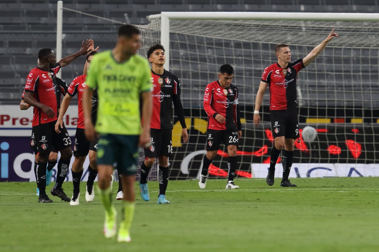 Atlas se impuso 2-1 al Necaxa con goles de Julio Furch y Julián Quiñones en partido de la Jornada 13.
