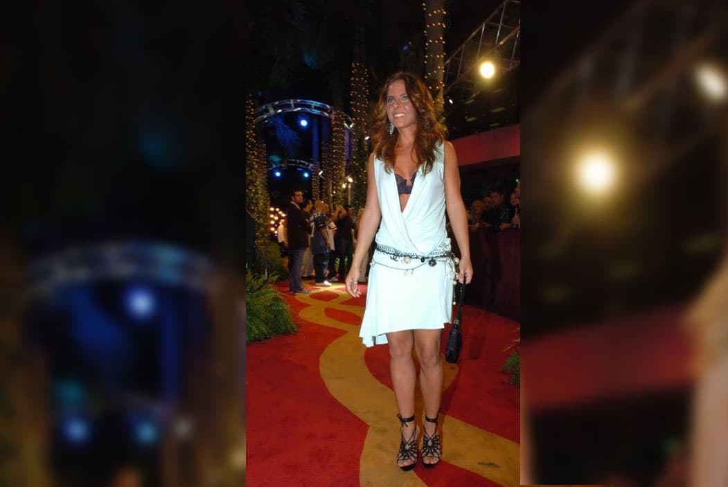 Kate del Castillo fue la encargada de presentar el primer galardón en la historia de PJ para la categoría La Pareja más Pareja. En aquella ocasión lo recibió Juanes por la canción ‘Fotografía’, el cual interpretó junto a la canadiense Nelly Furtado.