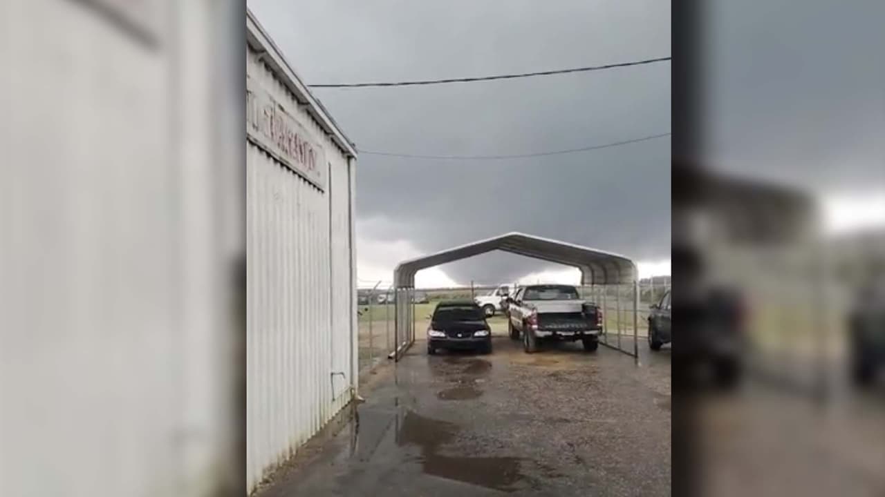 Tornado deja 3 heridos y daños en al menos 15 casas en Carolina del Sur