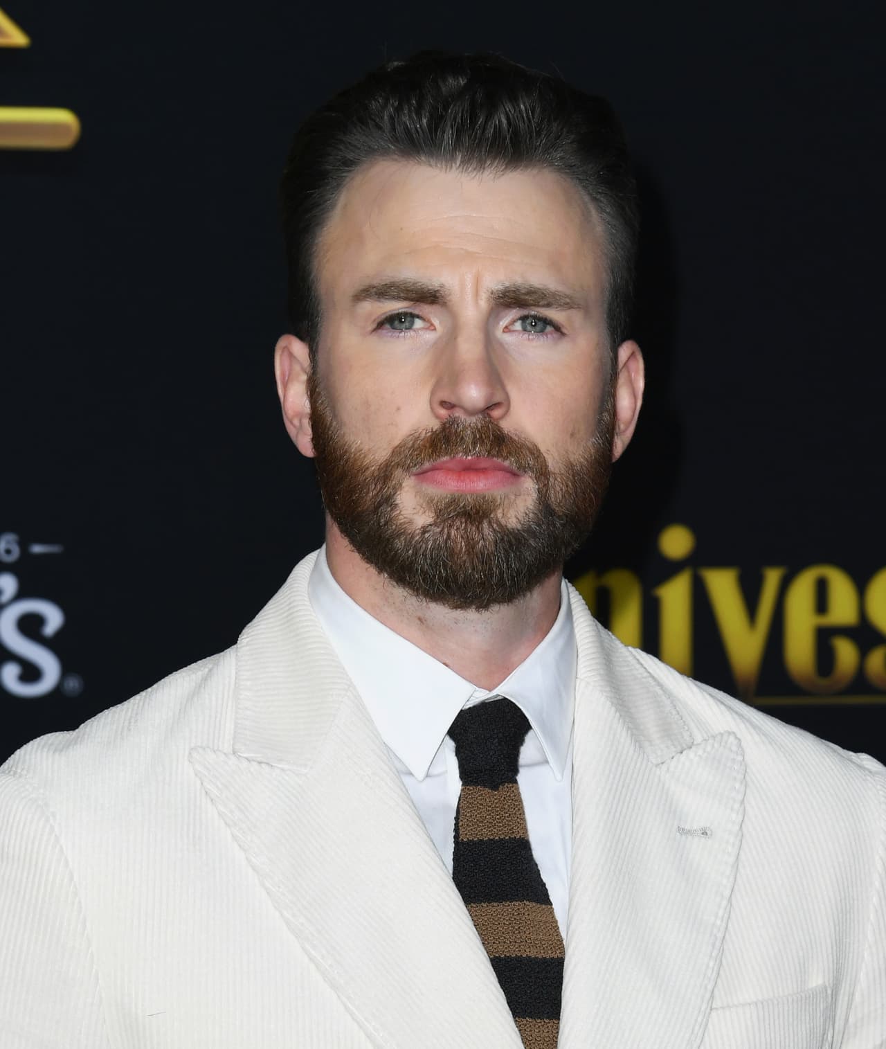 Si bien se sabe que Evans ya no volverá a las películas de Avengers como el Capitán América, participará en 'The Gray Man' y en 'Lightyear', donde dará su voz al personaje principal.