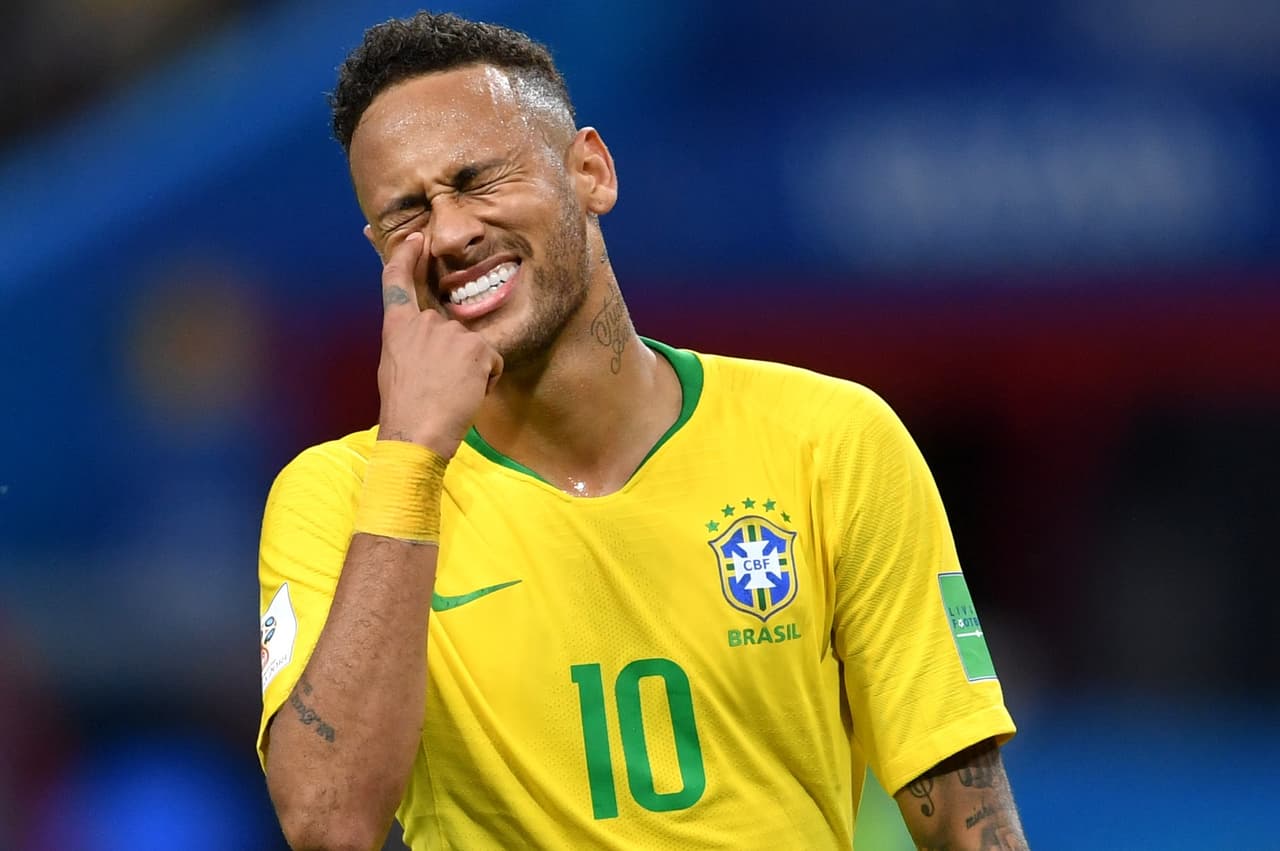 Crítica voraz de un diario brasileño contra Neymar: “Es la peor figura creada en 20 años”