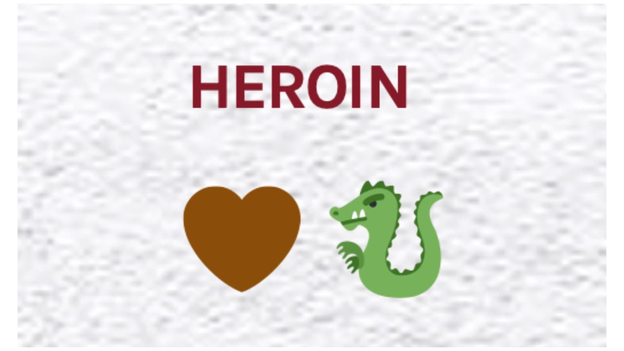 La heroína es idenfiticada con un corazón café y un dragon verde.