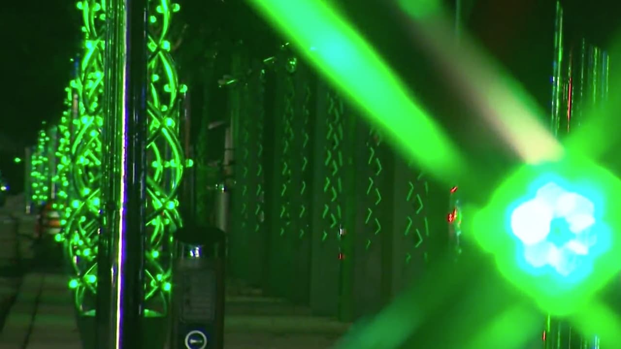 Y por último, la avenida Post Oak está completamente adornada desde Acción de Gracias.