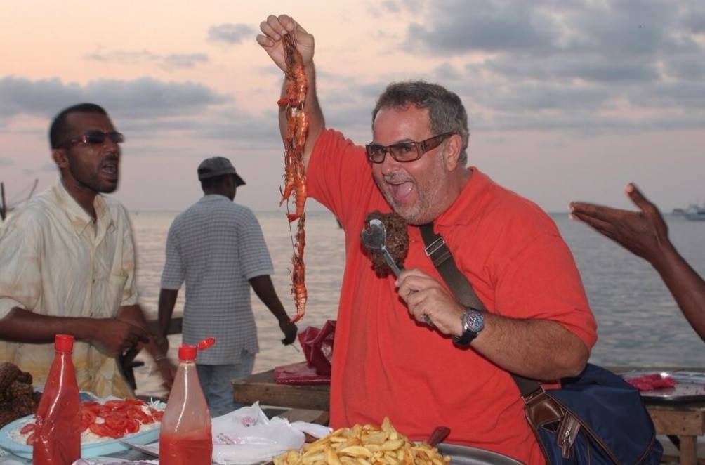 El querido presentador de El Gordo y La Flaca no sólo ha disfrutado de la increíble arquitectura mundial, sino también de su comida, como la de la Isla Zanzíbar en Tanzania en 2005.