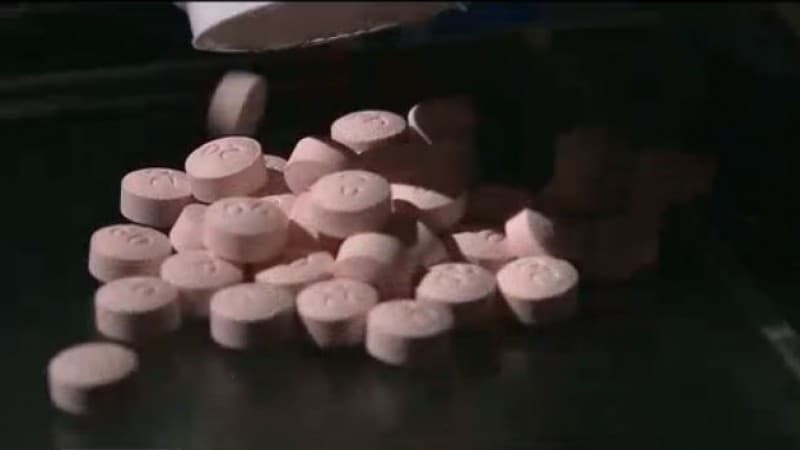 Empleada de una clínica de sueño en Texas enfrenta cargos por tráfico de drogas 