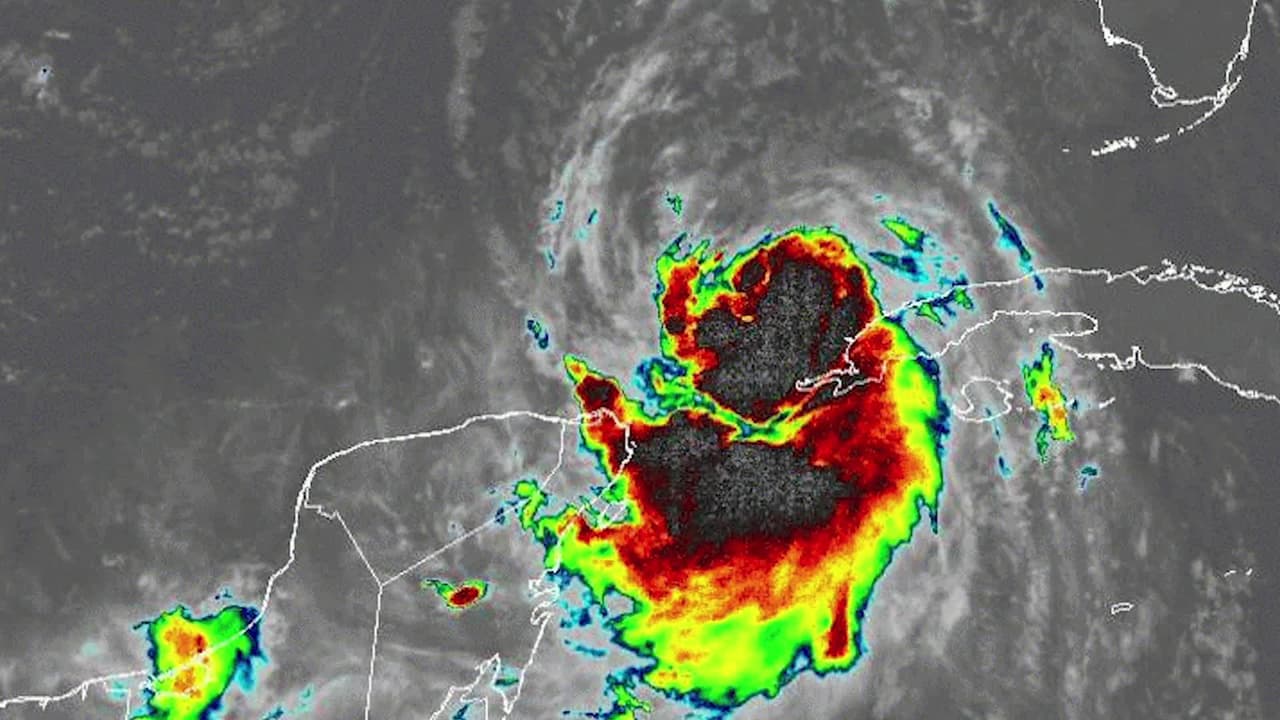 ¿Qué le espera al sur de Florida luego que Laura se convirtió en huracán?
