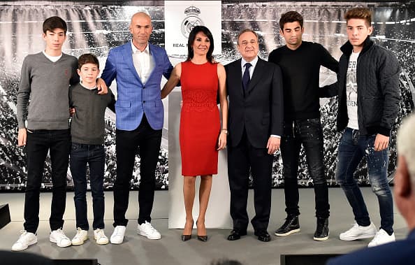 La familia de Zidane no podía faltar.