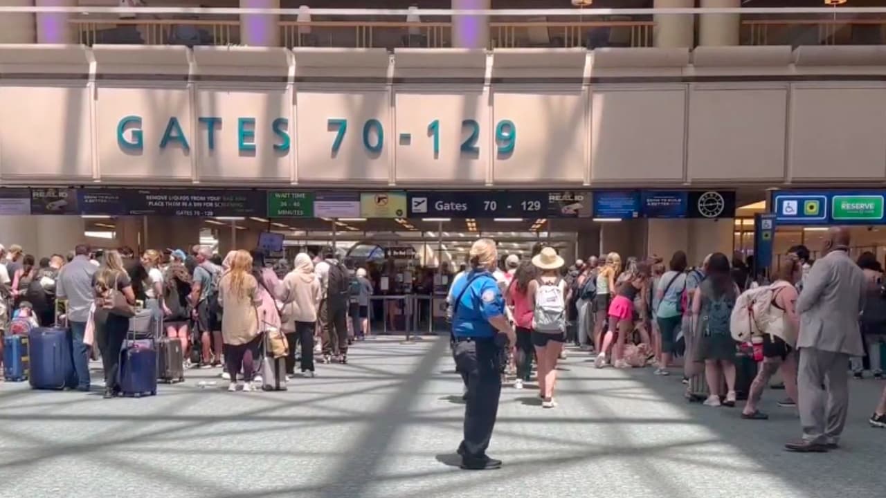 Mal tiempo provoca retrasos y cancelaciones en el Aeropuerto Internacional de Orlando