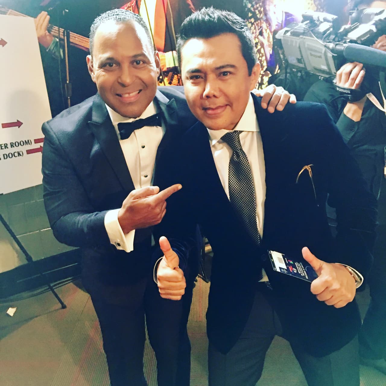 Además de saludar a Tony Dandrades.