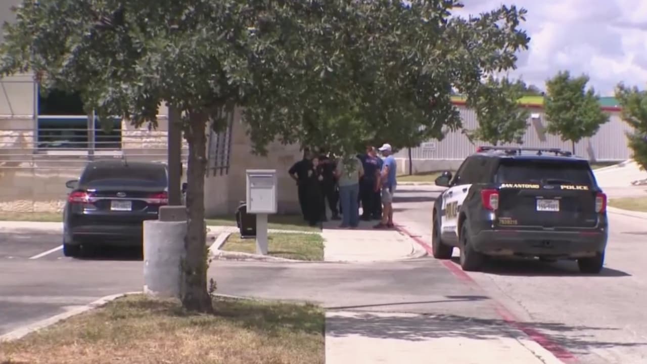 Buscan al sospechoso de robar un auto donde había dos niños: los menores fueron bajados del carro por el sujeto