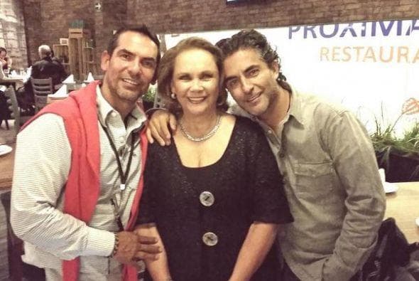 <b>Norma Herrera </b>es sinónimo de profesionalismo y de calidad actoral, pues en cada personaje que interpreta deja plasmado su inigualable estilo, para prueba está la actuación que hizo en 'Mi corazón es tuyo', en donde realizó a la mamá de 'Ana Leal' (
<b><a href="http://www.univision.com/temas/silvia-navarro">Silvia Navarro</a></b>).