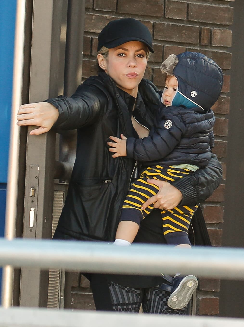 Su preocupación número 1 es la educación de sus peques, por eso Sasha ya comenzó a tomar algunas clases.