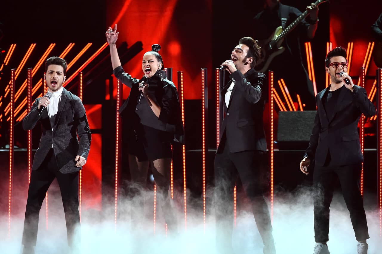 Natalia Jiménez interpretó el tema 'Creo en mí' acompañada de Il Volo.