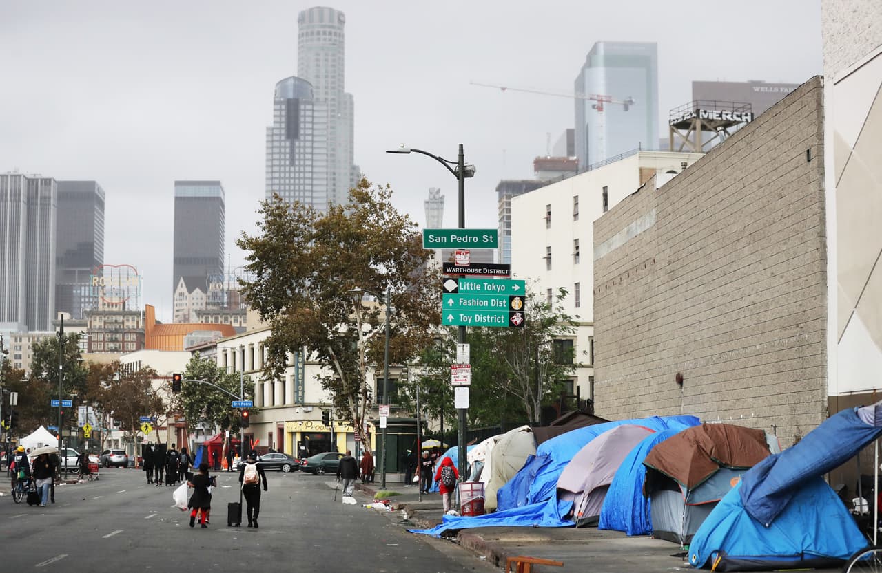 <b>California</b>: El porcentaje de personas sin refugio es 68.9%. Es decir 89,543 personas viven en las calles de unos 129,972 individuos desamparados en el estado.