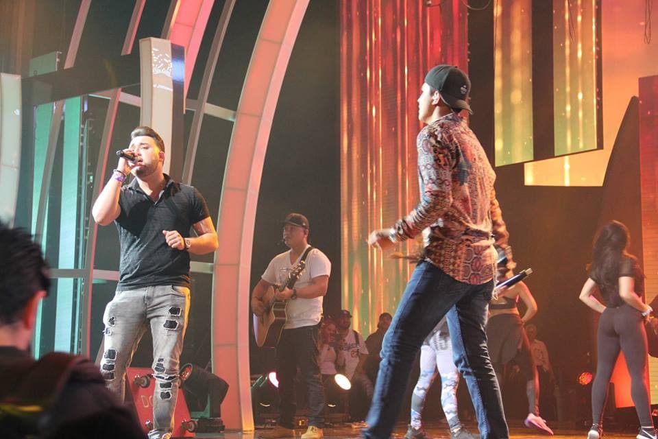 Otro dueto que seguramente será un éxito es el que han preparado Kevin Ortiz y Ulices Cháidez.