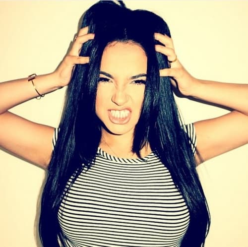 Así que ya sabes, el cabello es una potente arma de seducción, cuídalo como Becky G lo hace.