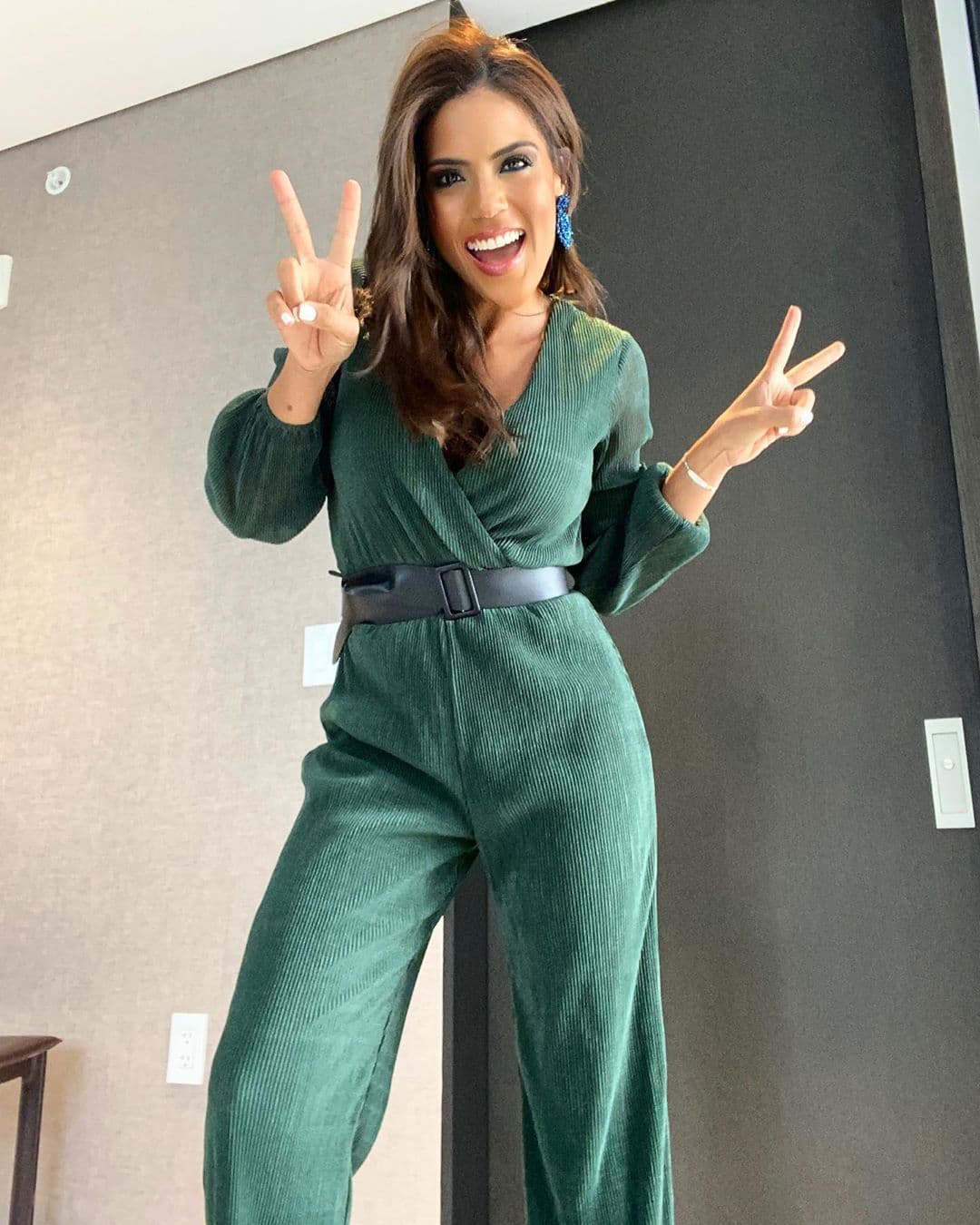 Además de bella, Fran siempre está llena de energía. Así vimos con total actitud a la dominicana.