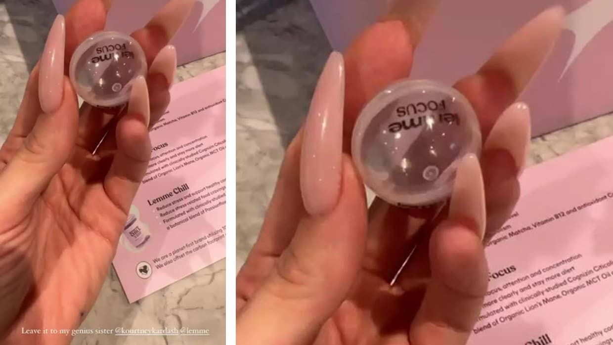 Khloé Kardashian come gomitas vitamínicas de la línea de su hermana Kourtney.
