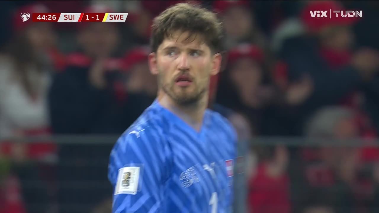 ¡Falla garrafal! Bernhardsson deja ir el segundo gol de Suecia y asombra a todos