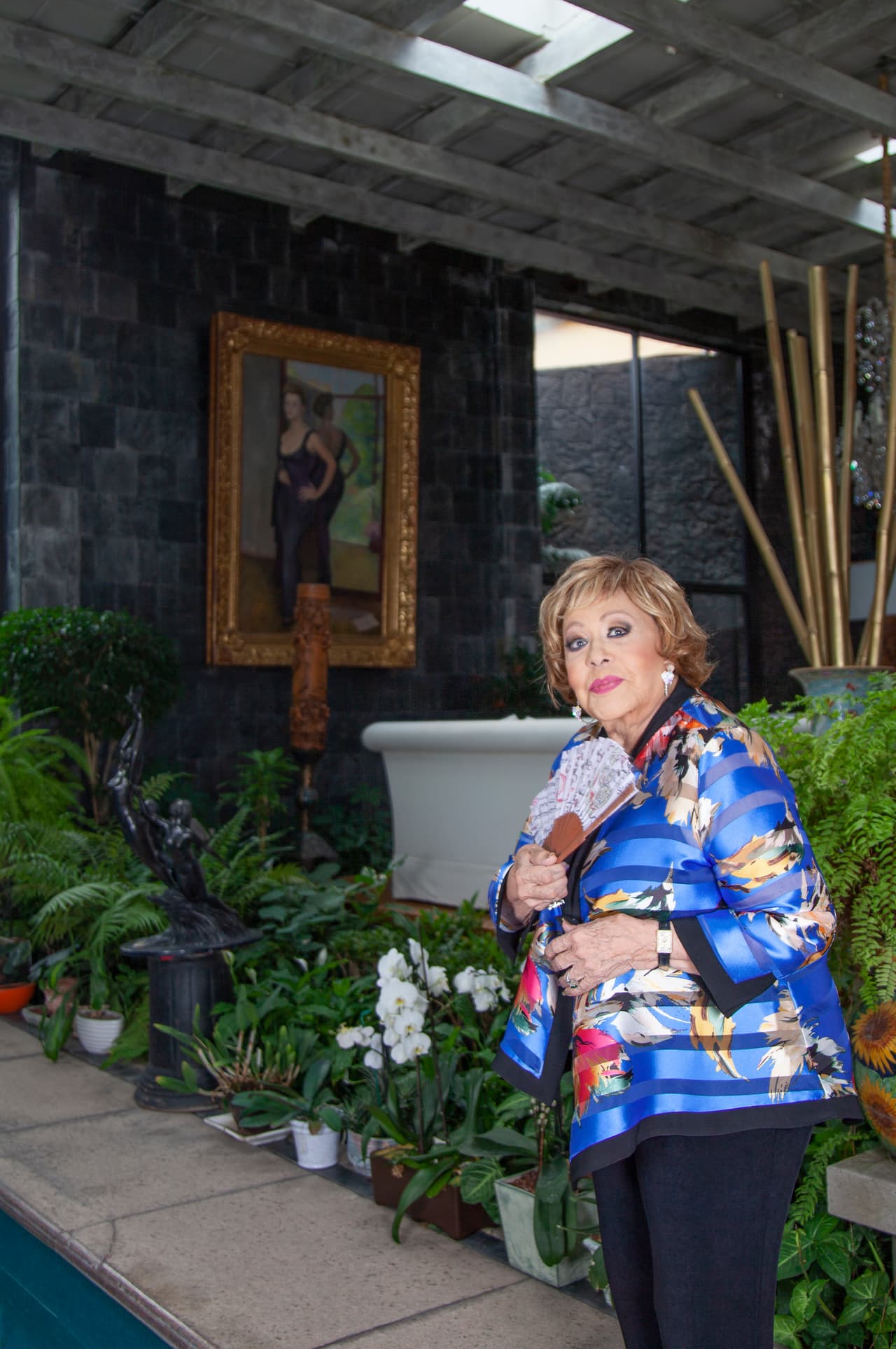 Pero hubo otra razón por la cual la actriz de cine, teatro y televisión decidió quedarse en México: "Como que sabía yo que meterme en ese ambiente no iba a ser fácil".