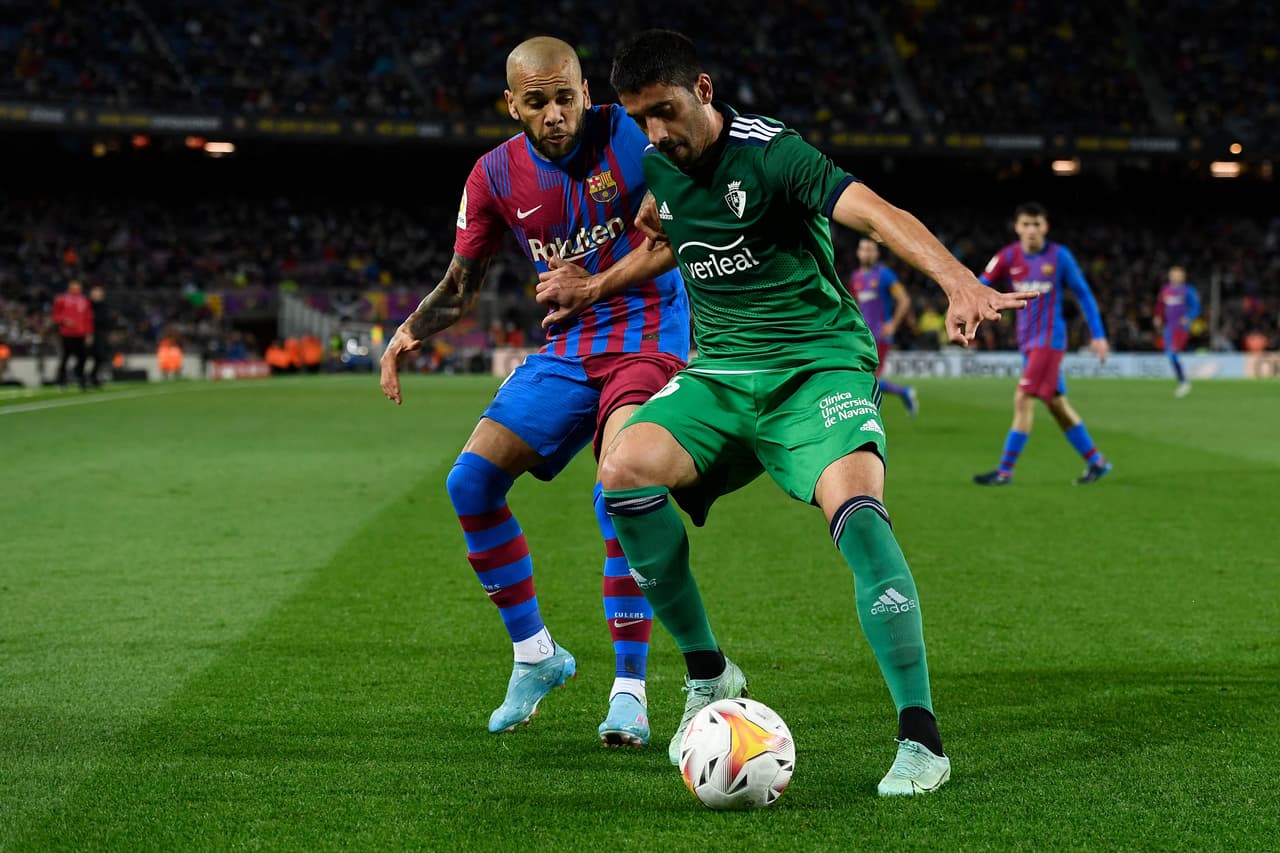 Grandiosa goleada del Barcelona en Camp Nou sobre el Osasuna por 3-0 para afianzarse en el tercer lugar de LaLiga de España, a solo cinco ya del Sevilla y un partido menos.