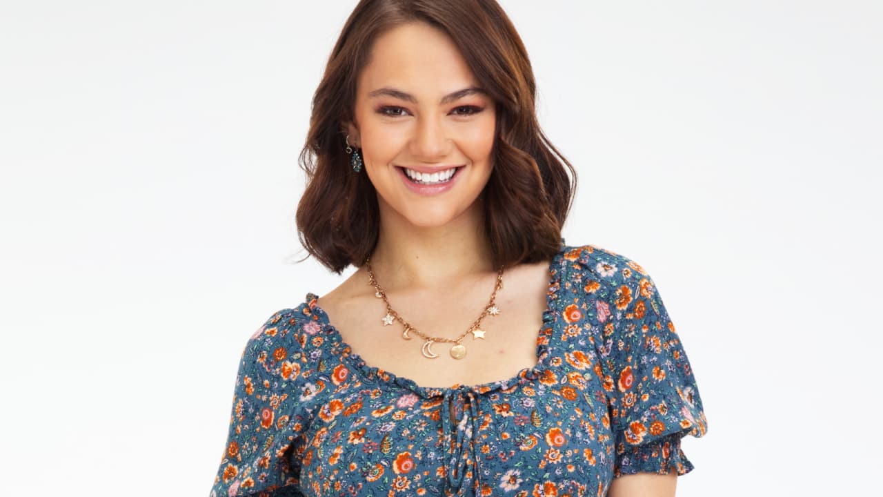 Nora, la hermana envidiosa