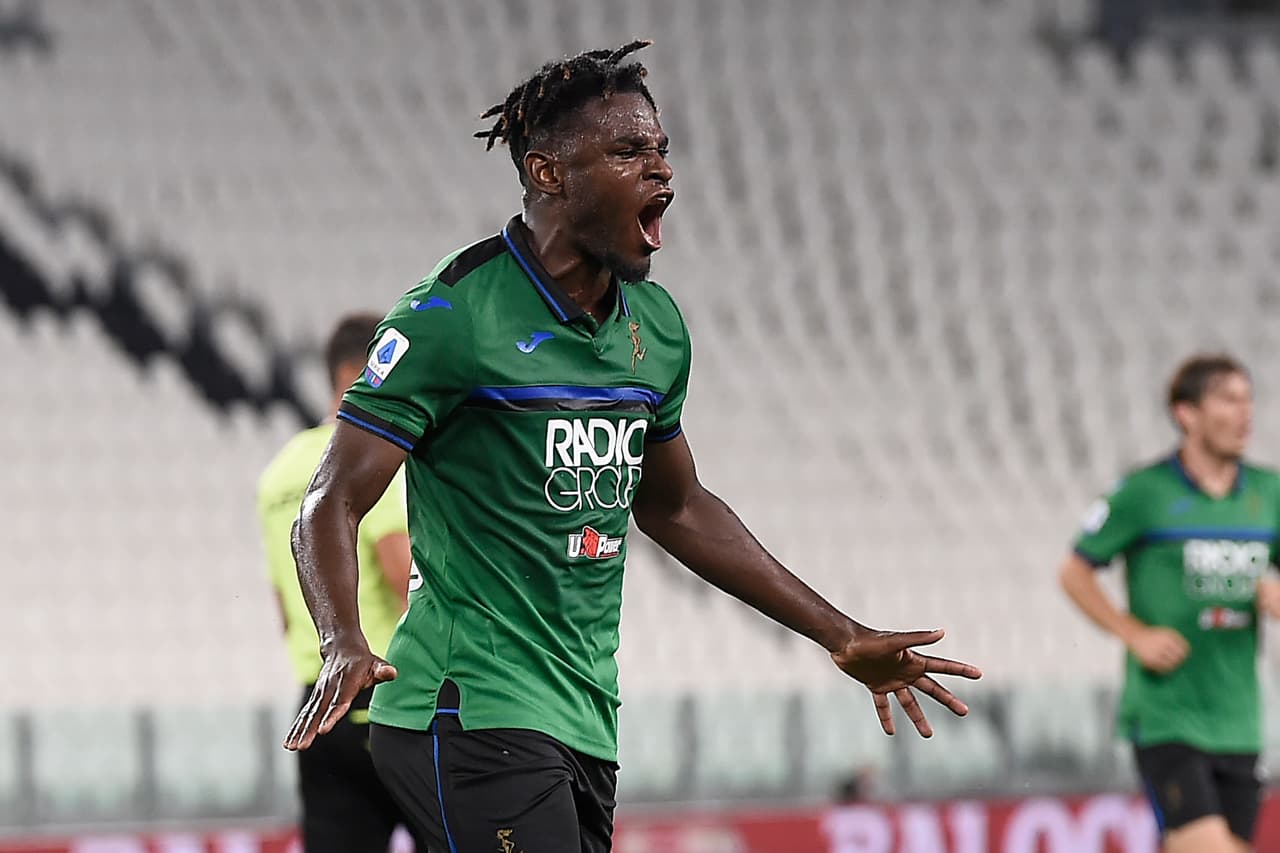 El dominio de los visitantes en la cancha fue tal que abrieron el marcador al 16’. Robaron un balón a Dybala y llegaron hasta el área grande, donde Gómez filtró el esférico a los botines de Zapata que definió magistralmente.