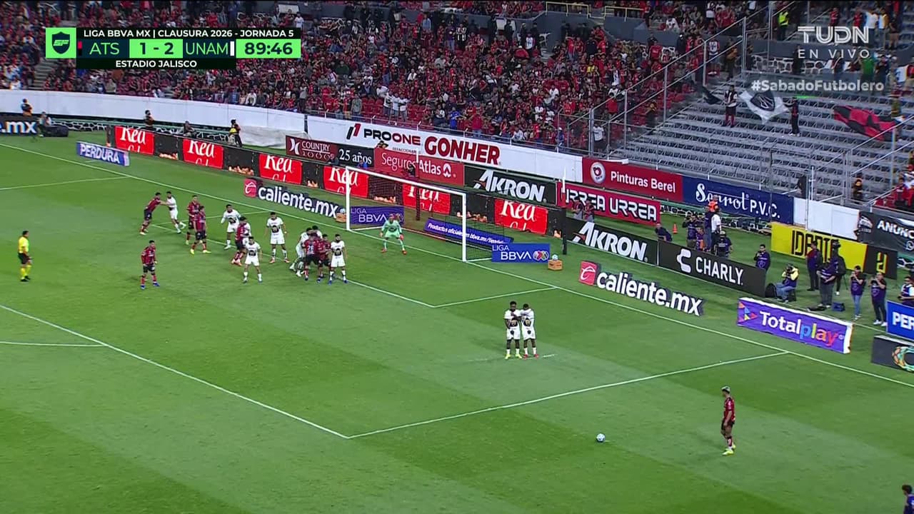 ¡GOL!  anota para Atlas. Manuel Capasso