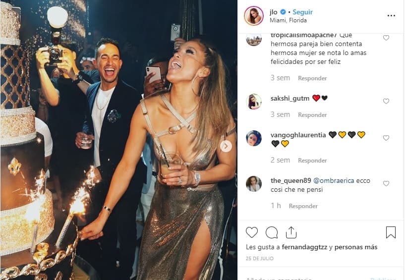 Jennifer López celebró su 
<b><a href="https://www.univision.com/famosos/jennifer-lopez-ya-sabe-que-quiere-de-regalo-para-su-cumpleanos-50-podra-conseguirlo-a-rod-fotos" target="_blank">cumpleaños 50</a></b> como "toda una diva", según People, en una finca de Gloria y Emilio Estefan en Miami, Florida, acompañada de muchos amigos y familia. Ese fue el séptimo motivo.