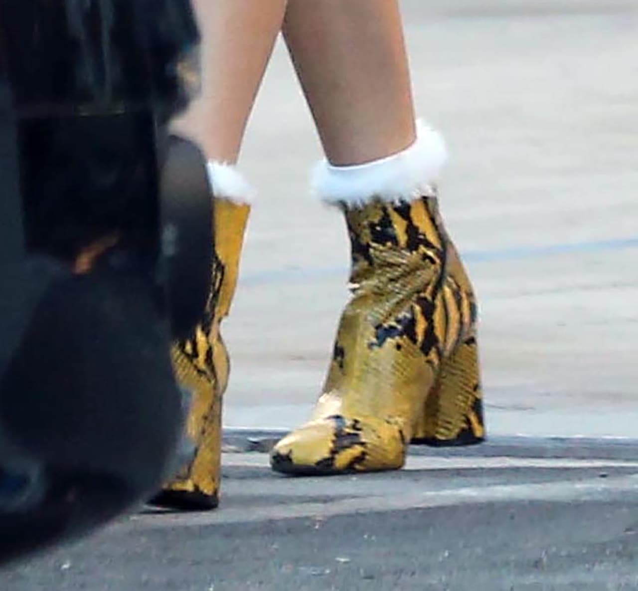 Su peculiar forma de vestir ya es notable entre sus vecinos californianos.