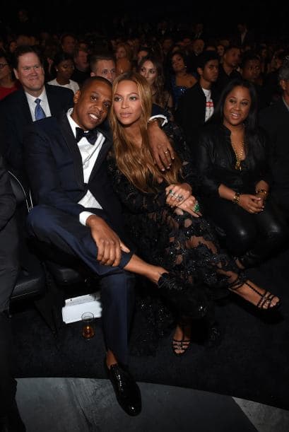 En el público de los GRAMMY estaban parejitas famosas y bien enamoradas como Beyoncé y Jay Z.