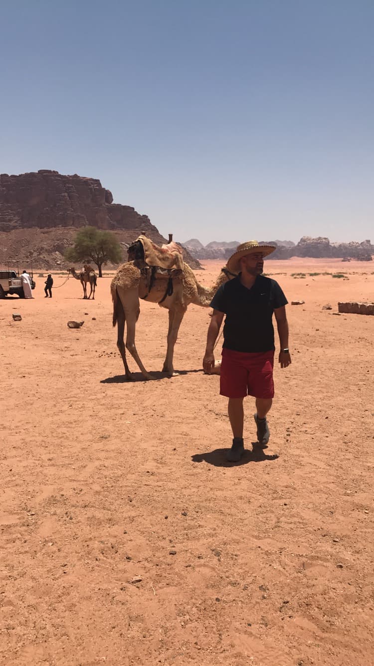 Un recorrido por los mejores lugares de Tierra Santa con Raúl 'El Pelón'.