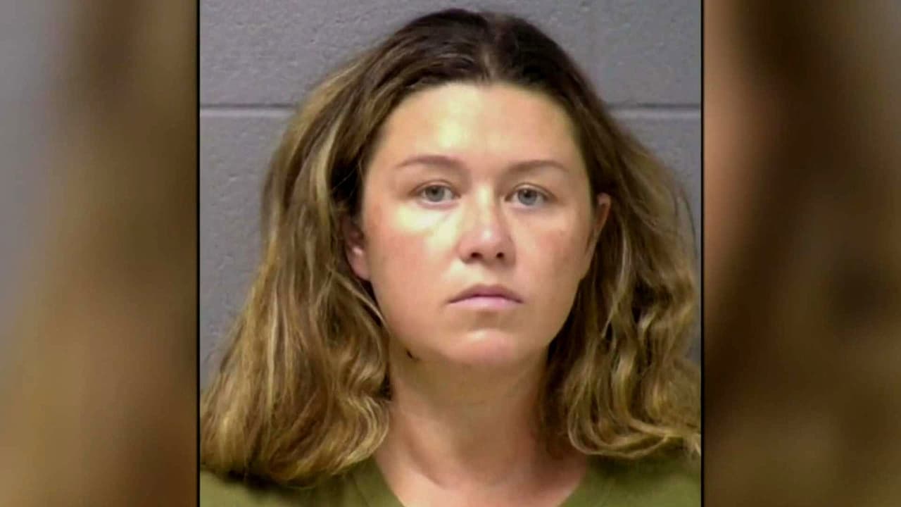 Acusan de homicidio a madre de Illinois por la muerte de su hijo, se obsesionó con el caso Lindsay Clansy