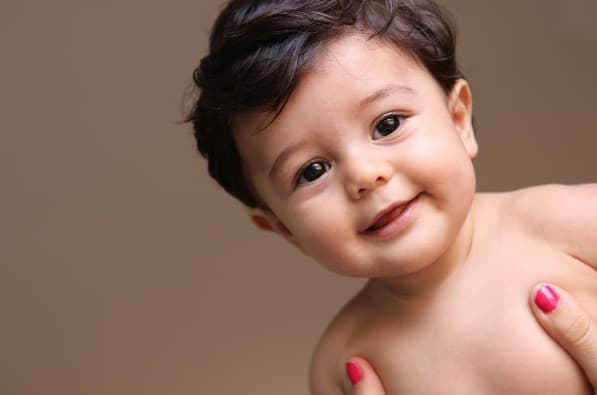 A Baby Joshua le encantan las cámaras y tiene un carisma que lo hace simplemente encantador.